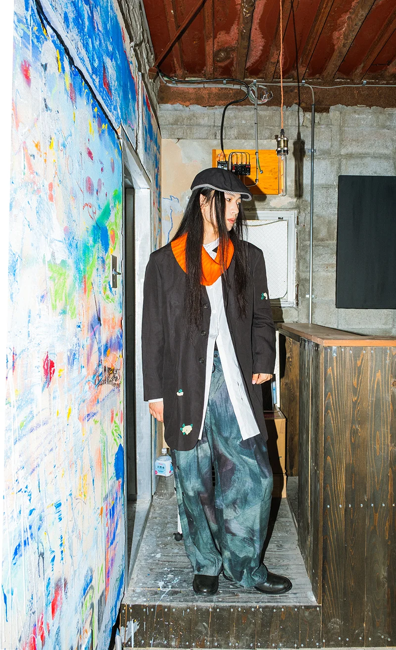 playful_styling2428_4.webp