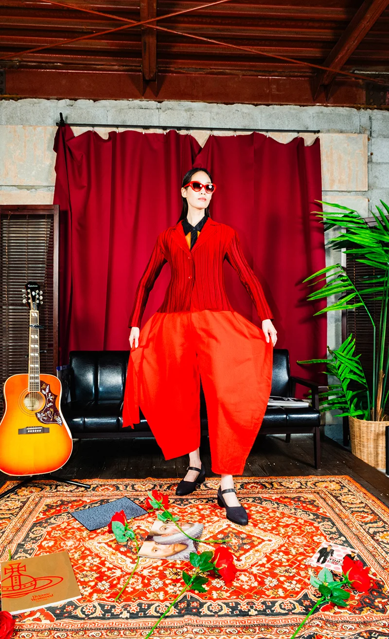 playful_styling2429_4.webp