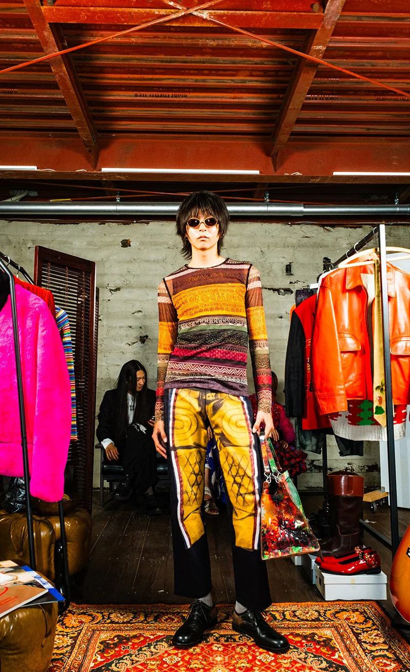 playful_styling2437_1.webp