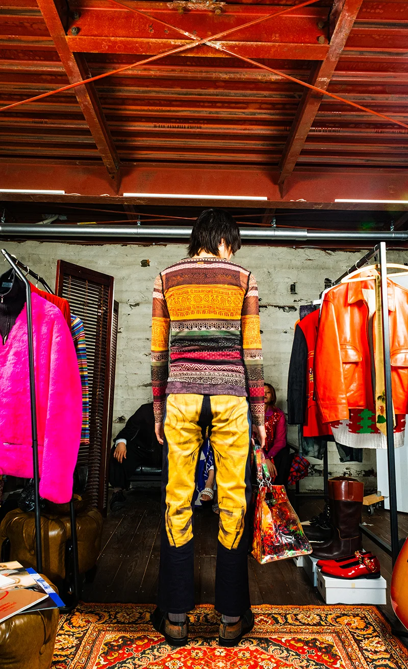 playful_styling2437_3.webp