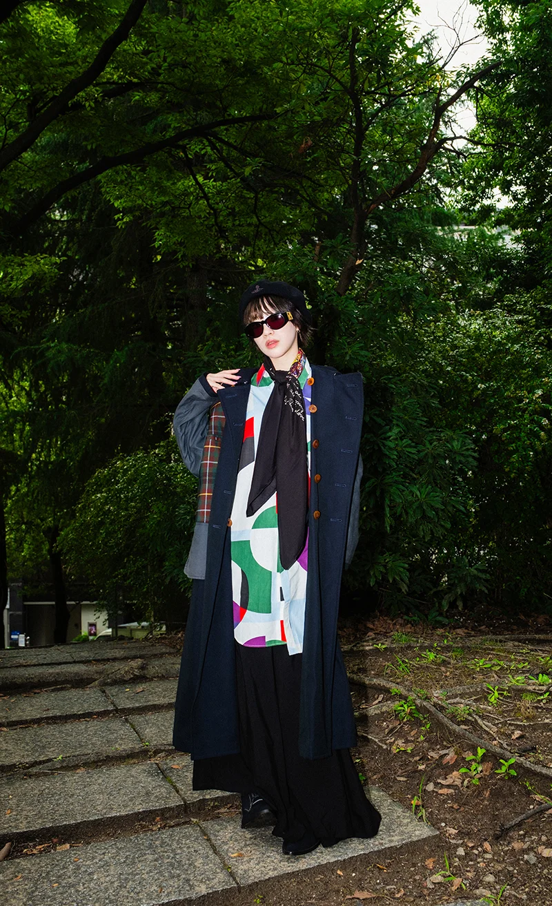 playful_styling2449_8.webp