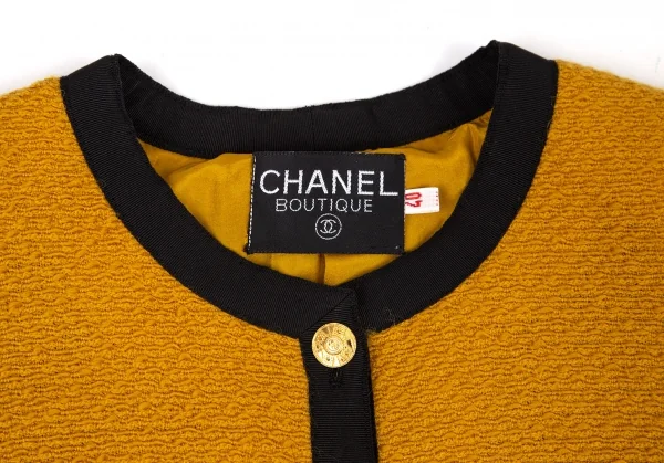 シャネルCHANEL 金ボタンノーカラートリミングツイードジャケット マスタード40 K-95884_004