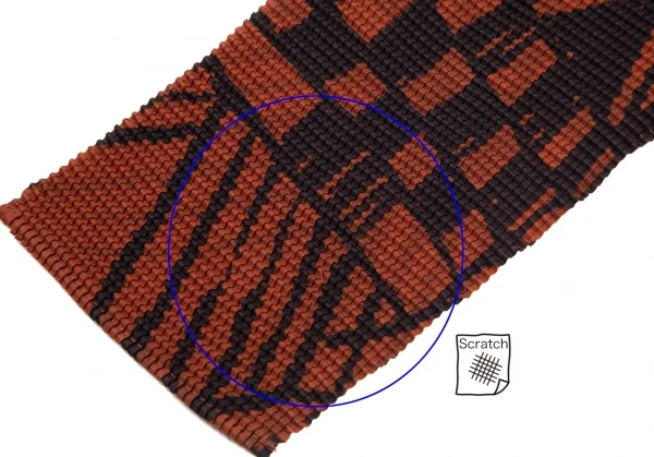 イッセイミヤケ ミーISSEY MIYAKE me 手書き風ジオメトリックプリントニットプリーツハイネックカットソー 茶黒M位 K-96148_011