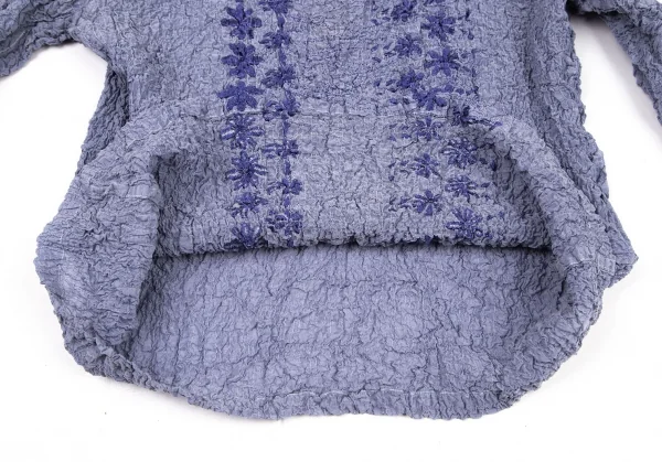 イッセイミヤケ ミーISSEY MIYAKE me フラワー刺繍シャーリングプリーツスキッパーシャツ 淡紫M位 K-96153_010