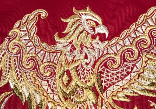 フィッチェ FICCE 鳳凰刺繍中綿ジップブルゾン エンジL位 K-96248_004