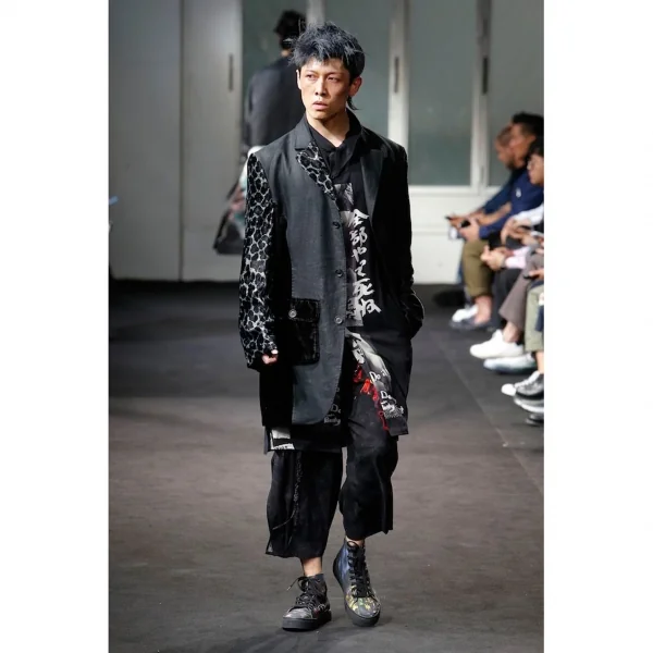 ブラックスキャンダル ヨウジヤマモトBLACK Scandal Yohji Yamamoto レーヨンフラワープリントクロップドワイドパンツ 黒他3 K-96362_003