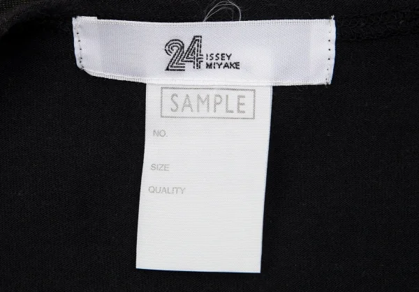 イッセイミヤケISSEY MIYAKE 24 バックグリッター切替ボックスシルエットノースリーブ 黒ゴールドM位 K-96866_011