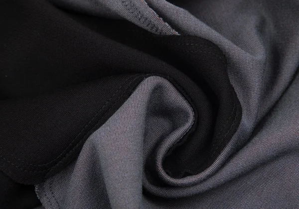 イッセイミヤケISSEY MIYAKE 24 バイカラー変形デザインベスト 黒グレーF K-96867_010