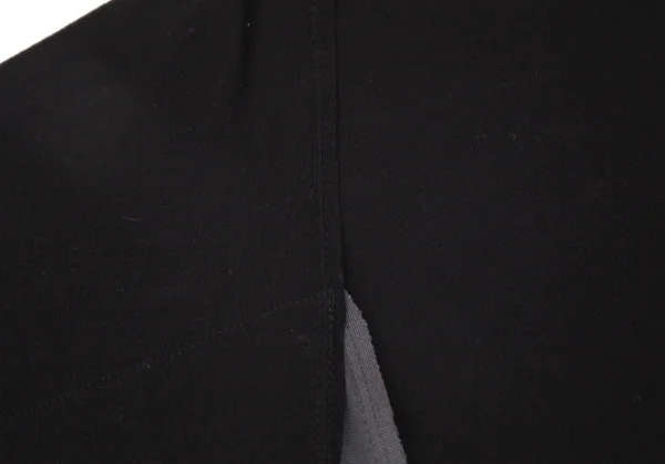 イッセイミヤケISSEY MIYAKE 24 バイカラー変形デザインベスト 黒グレーF K-96867_004