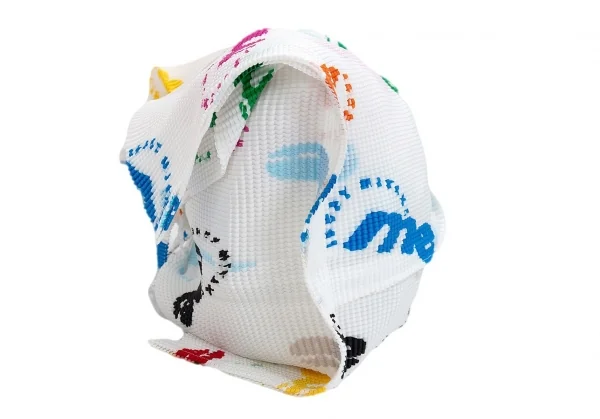 イッセイミヤケ ミーISSEY MIYAKE me ロゴプリントプリーツクラッチバッグ 白 K-96898_003