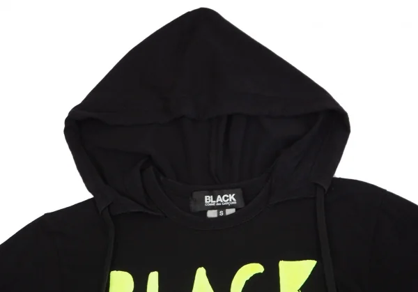 ブラックコムデギャルソンBLACK COMME des GARCONS ロゴプリントフード付きTシャツ 黒黄S K-97121_002