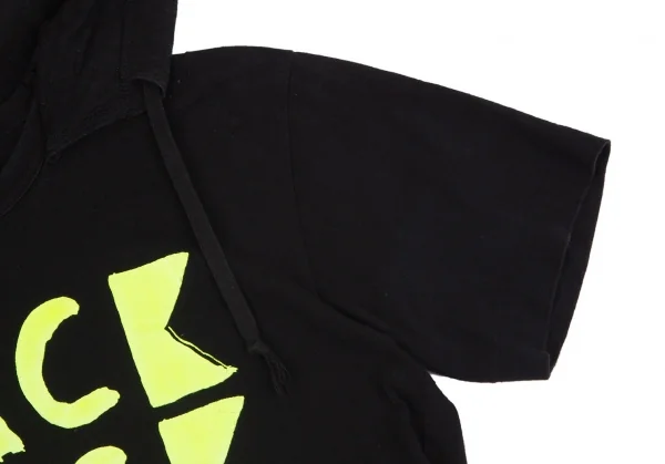 ブラックコムデギャルソンBLACK COMME des GARCONS ロゴプリントフード付きTシャツ 黒黄S K-97121_006