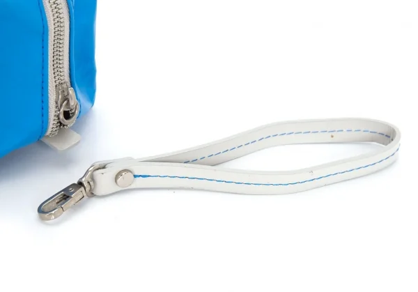 プリーツプリーズPLEATS PLEASE コーティングプリントキューブポーチ 水色 K-97211_011