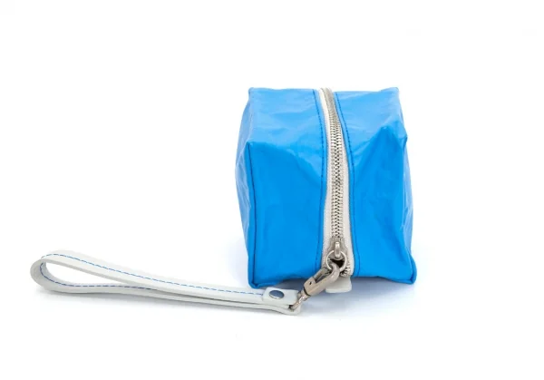 プリーツプリーズPLEATS PLEASE コーティングプリントキューブポーチ 水色 K-97211_007