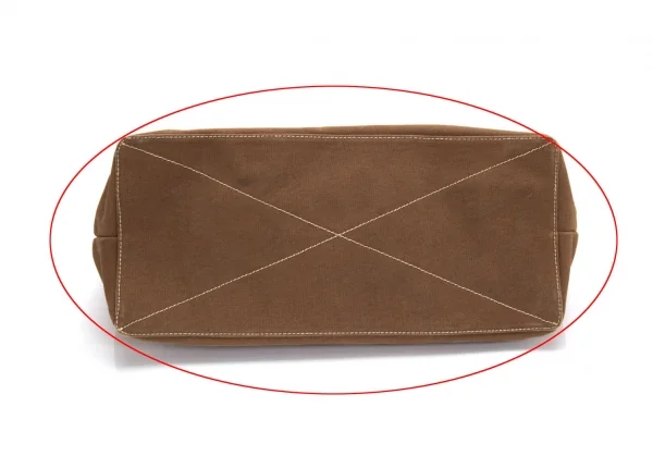 マークバイマークジェイコブスMARC by MARC JACOBS ロゴペイントキャンバスラージトートバッグ 茶 K-97492_010