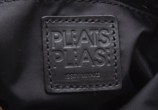 プリーツプリーズPLEATS PLEASE ゴールドチェーンプリントミニトートバッグ 黒ゴールド K-98099_012