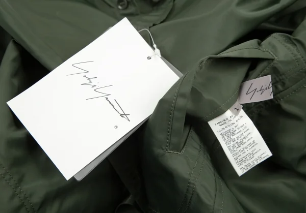 ヨウジヤマモト ファム Yohji Yamamoto FEMME ナイロンバックパックデザインロングフーデッドシャツコート オリーブ1 K-98106_017