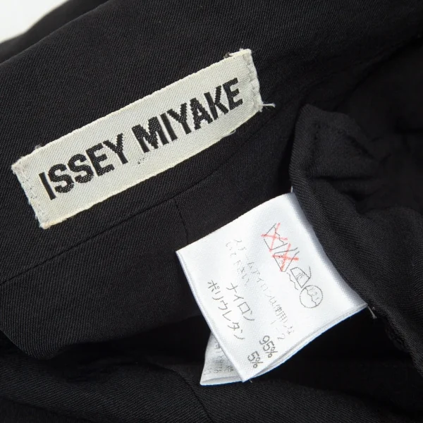 ISSEY MIYAKE Flap Pocket Design Dyed Stretch Jacket K-98475_020