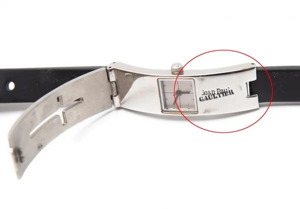 ジャンポールゴルチエJean Paul GAULTIER 透かしクロスIDブレスレット