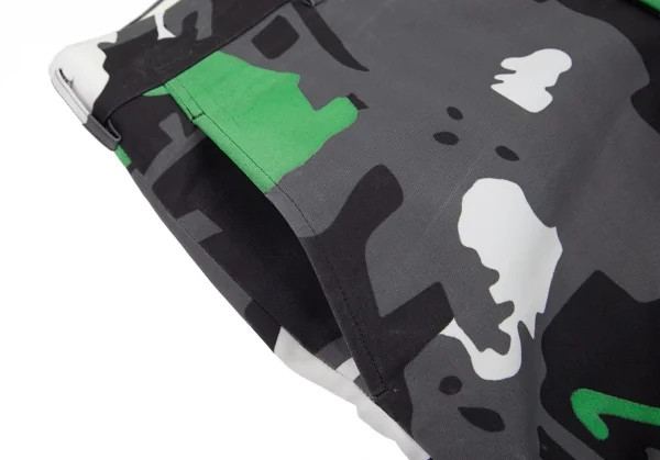 コムデギャルソン オムプリュスCOMME des GARCONS HOMME PLUS ポリ総柄プリントクロップドパンツ 黒グレー緑白M K-98804_005