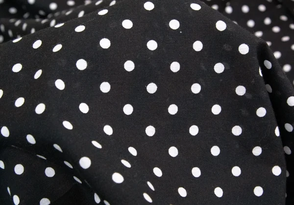 ヨウジヤマモト ノアールYohji Yamamoto NOIR コットン袖パッチアシンメトリービッグシルエットドット半袖シャツ 黒1 K-99147_011