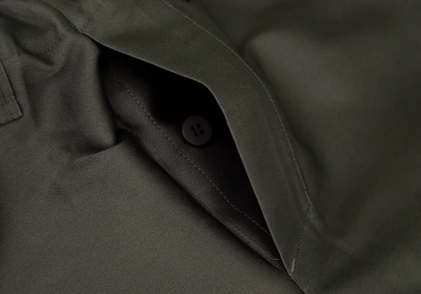 イッセイミヤケ アイム メンISSEY MIYAKE IM MEN ボタンフライサテンパンツ カーキグレー3 K-99250_004