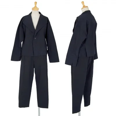 イッセイミヤケISSEY MIYAKE トライアングルピースプリントセットアップスーツ 紺