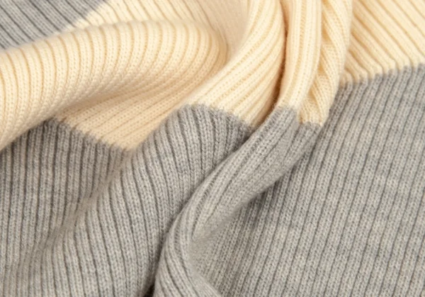 イッセイミヤケ ハートISSEY MIYAKE HaaT ジグザグシルエットボーダーリブニットカーディガン グレークリーム2 K-99938_012