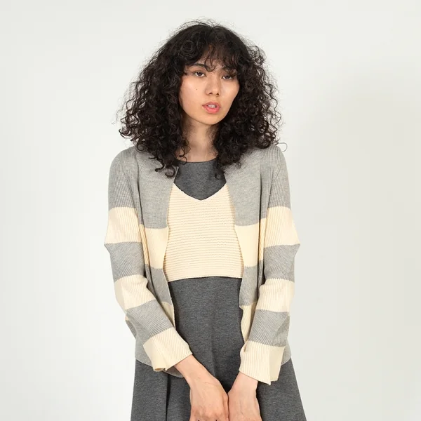 イッセイミヤケ ハートISSEY MIYAKE HaaT ジグザグシルエットボーダーリブニットカーディガン グレークリーム2 K-99938_014