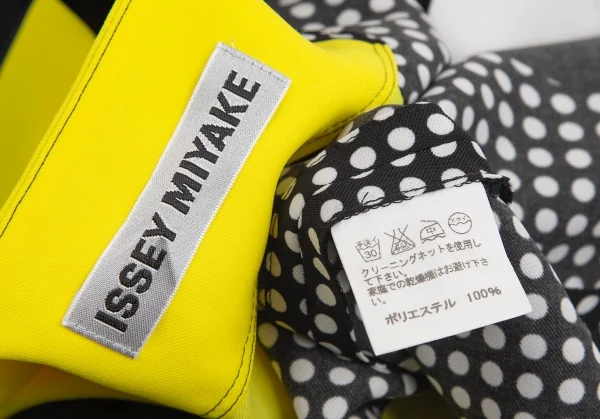 イッセイミヤケISSEY MIYAKE ドットパネルプリントノースリーブチュニック 黒白黄2 K-99970_015