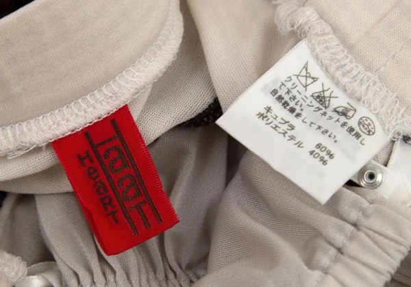 イッセイミヤケ ハートISSEY MIYAKE HaaT マルチファブリックボーダー切替スカート オフベージュグレー2 K-100069_015