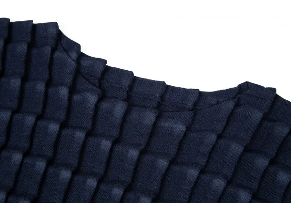イッセイミヤケ ミーISSEY MIYAKE me 立体プリーツフレンチスリーブワンピース 紺F K-100459_004