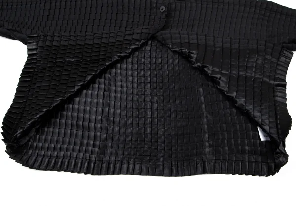 イッセイミヤケ ミーISSEY MIYAKE me 立体プリーツドルマンカーディガン 黒F K-100460_008