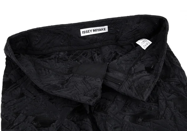 イッセイミヤケISSEY MIYAKE ストレッチジャガードパンツ 黒1