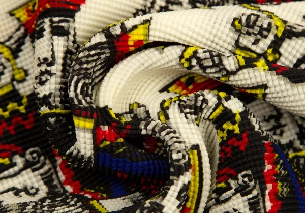 ISSEY MIYAKE PLEATS(T.) King Print Box Pleats T Shirt K-100794_010