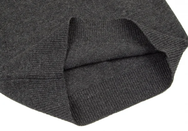 マドモアゼルノンノンMademoiselle NON NONウールヘンリーネックロゴ刺繍ニットベスト チャコールM K-101000_010