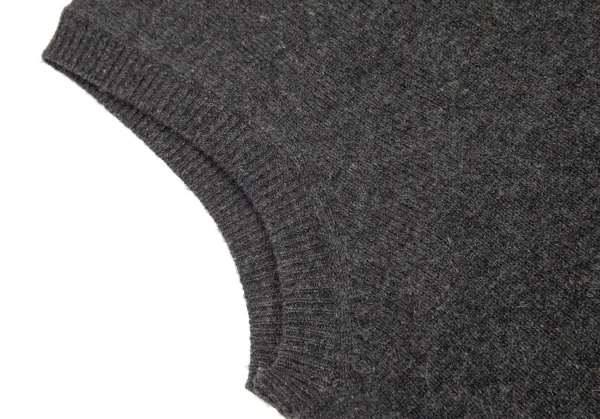 マドモアゼルノンノンMademoiselle NON NONウールヘンリーネックロゴ刺繍ニットベスト チャコールM K-101000_008