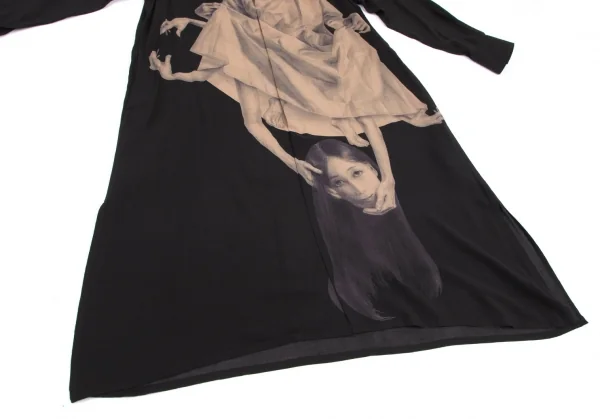 ブラックスキャンダル ヨウジヤマモトBLACK Scandal Yohji Yamamoto 内田すずめ ゆりかごプリントレーヨンロングバンドカラーシャツ 黒1 K-101146_008