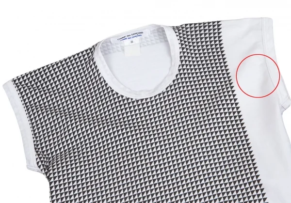 コムコム コムデギャルソンCOMME des GARCON ジオメトリックプリントフレンチスリーブボックスシルエットTシャツ 白黒SS K-101360_003