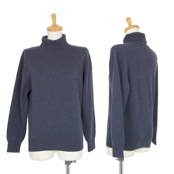 マドモアゼルノンノンMademoiselle NON NON ワンポイント刺繍タートルネックニットセーター 青 紺M位 K-101435_001