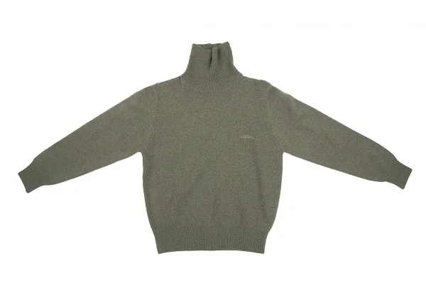 マドモアゼルノンノンMademoiselle NON NON ワンポイント刺繍タートルネックニットセーター モスグリーンM位 K-101436_002