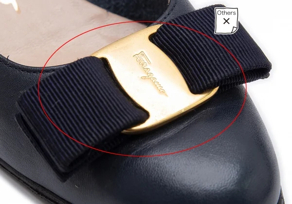 サルヴァトーレフェラガモ Salvatore Ferragamo ヴァラリボンレザーパンプス ネイビー4 1/2(22位) K-101442_008