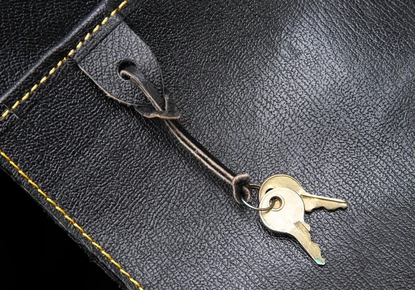 コムデギャルソン オムCOMME des GARCONS HOMME イエローステッチレザーボストンバッグ 黒 K-101543_018