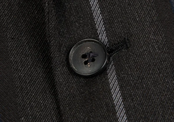 コムデギャルソン オムドゥCOMME des GARCONS HOMME DEUX ウールリネンポケットベルトデザインストライプ2Bテーラードジャケット チャコールM K-101654_010