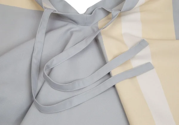 イッセイミヤケISSEY MIYAKE 132 5. フロント結びデザインアシンメトリーポンチョ ブルーグレーベージュ2 K-101948_004