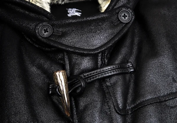 バーバリー ブラックレーベルBURBERRY BLACK LABEL 裏ファークラックシンセティックレザーダッフルコート 黒M K-101963_006