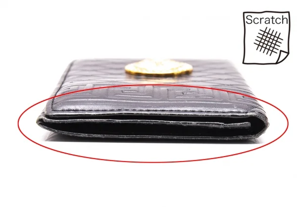 ヴェルサーチVERSACE ダイヤエンボスサンバーストグレカカードケース 黒ゴールド K-102336_003