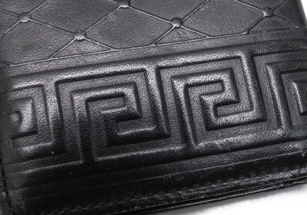 ヴェルサーチVERSACE ダイヤエンボスサンバーストグレカカードケース 黒ゴールド K-102336_006