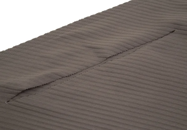 イッセイミヤケ ミーISSEY MIYAKE me A-POC INSIDE 斜行プリーツドルマンスクエアシルエットトップス モカFree K-102405_003