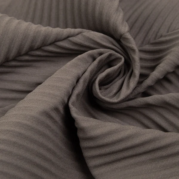 イッセイミヤケ ミーISSEY MIYAKE me A-POC INSIDE 斜行プリーツドルマンスクエアシルエットトップス モカFree K-102405_007